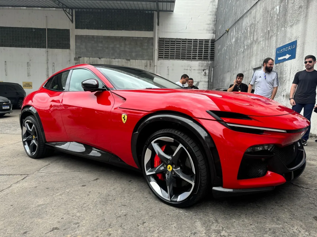 Veja detalhes da Ferrari Purosangue aprendida na operação que prendeu Deolane