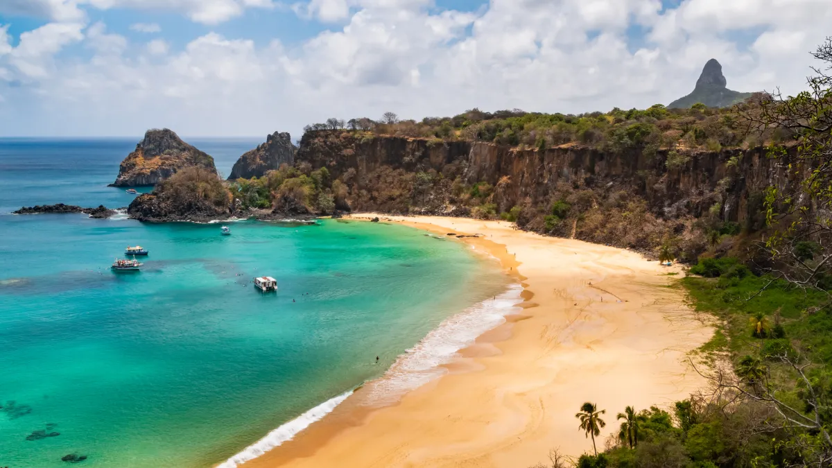 Praia brasileira é eleita a mais bonita do mundo; saiba onde fica