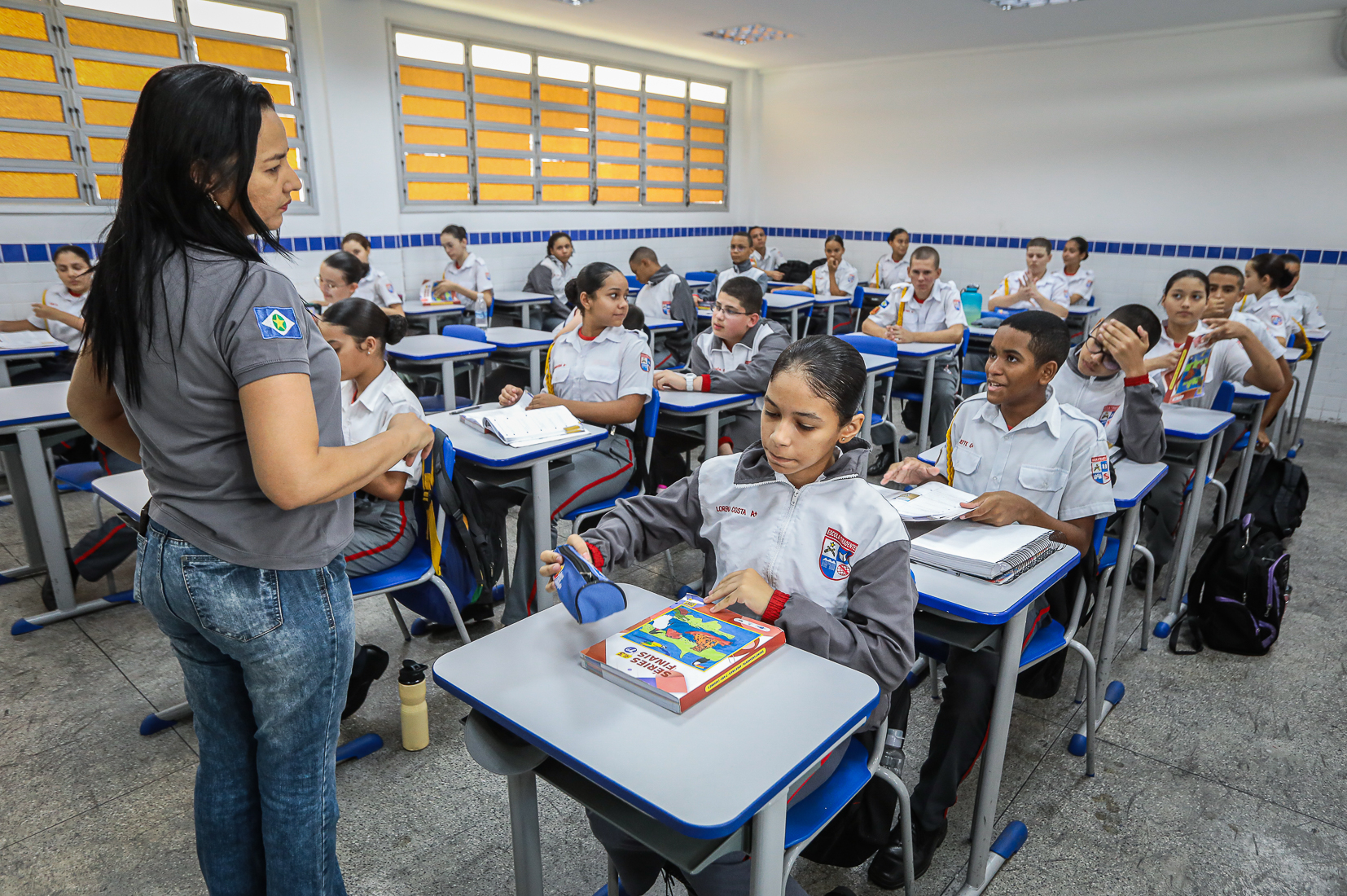 Mais de 16 mil estudantes fazem prova neste domingo (13) para ingresso nas 28 escolas estaduais militares