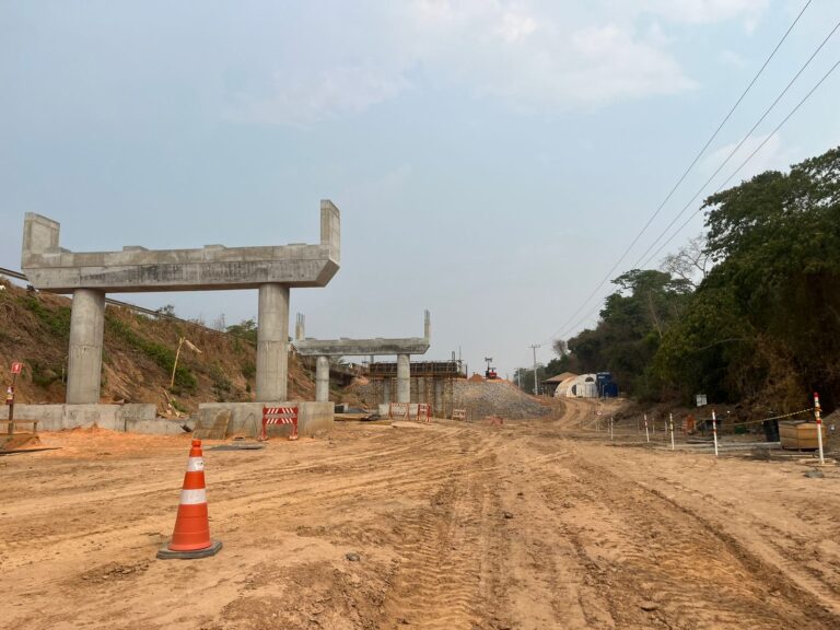 Nova Rota faz operação especial na BR-163 para construção da ponte sobre Rio Arinos