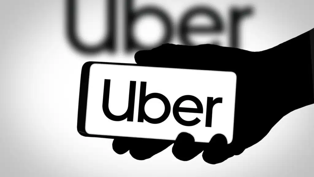 Uber atualiza e exclui HB20 e Sandero da lista de carros permitidos