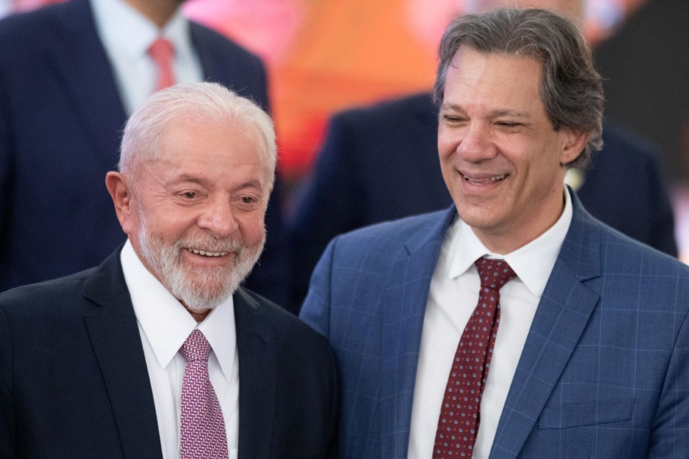 Lula não deveria se candidatar em 2026 para 52%; Haddad é o substituto para 27%, diz Quaest