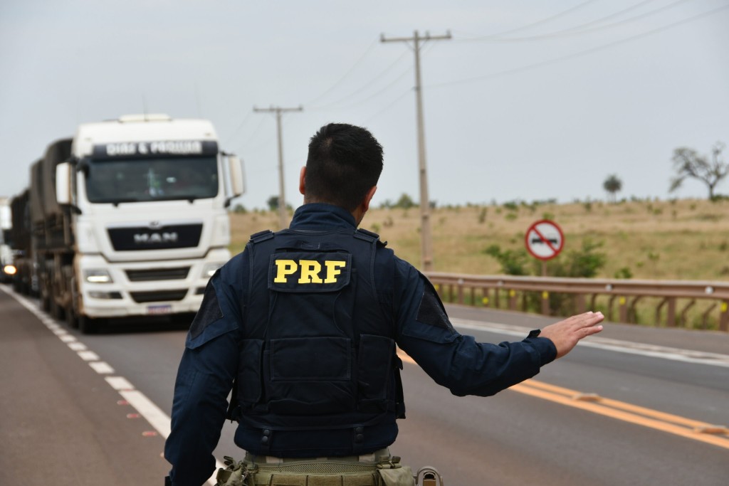 Metade dos veículos de carga parados em operação no MT apresenta problema nos freios