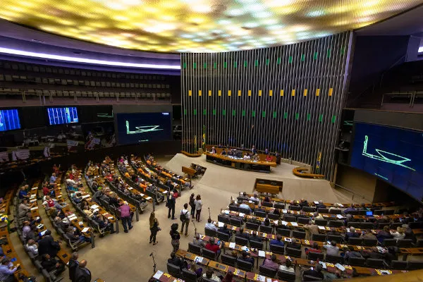 Redistribuição de Cadeiras Pode Garantir Nova Vaga de Deputado para Mato Grosso