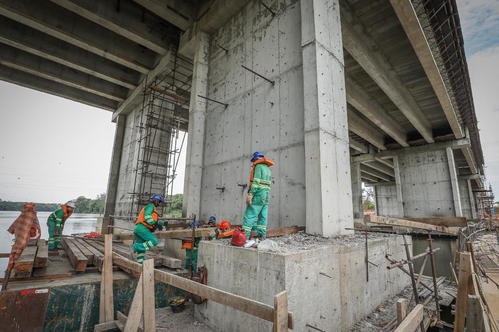 Obras do Rodoanel avançam com lançamento de vigas em viaduto na MT-251