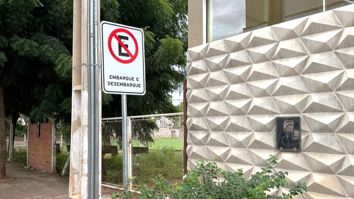 Rondonópolis | Secretaria de Mobilidade Urbana esclarece sobre placa “Proibido Estacionar”