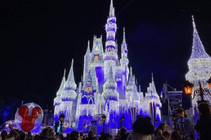 quanto-custou-a-construcao-do-magic-kingdom-da-disney,-o-parque-mais-famoso-do-mundo