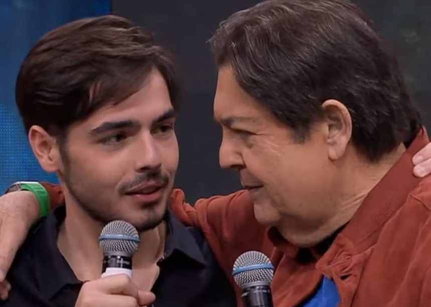 joao-silva-surpreende-fas-ao-revelar-foto-rara-com-faustao