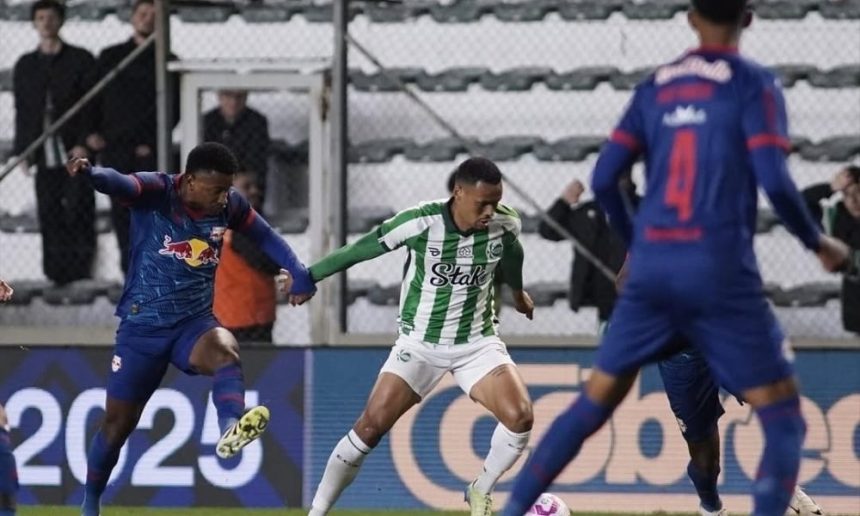 juventude-vence-o-bragantino-e-reencontra-alivio-em-cenario-perigoso