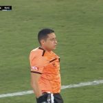 arbitro-de-flamengo-x-racing-viraliza-nas-redes-por-uniforme-inusitado;-veja