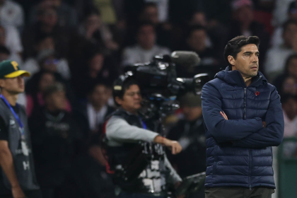 abel-ferreira-critica-atuacao-do-palmeiras,-mas-mantem-fe-em-virada-contra-a-ldu