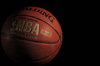 detido-por-suspeita-de-manipulacao-de-jogos-e-mafia,-treinador-da-nba-sai-da-prisao-apos-fianca