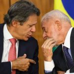 estudo-revela-que-‘taxa-das-blusinhas’-onera-pobres-e-nao-gera-empregos