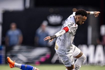 leitura-labial-aponta-discussao-entre-neymar-e-daronco;-veja