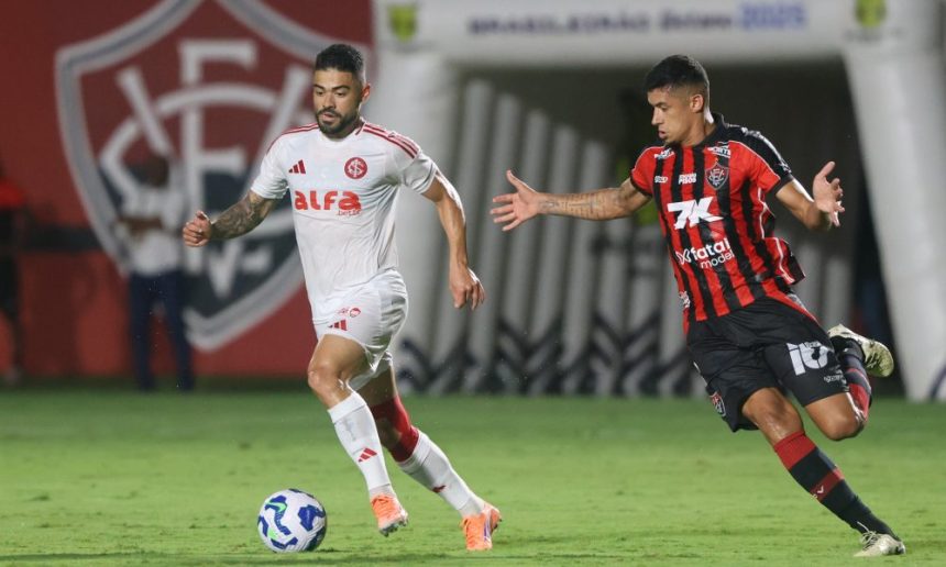 vitoria-x-internacional:-time-baiano-vence-confronto-direto-na-luta-contra-o-rebaixamento