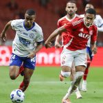 internacional-abre-vantagem,-mas-cede-empate-ao-bahia-nos-acrescimos