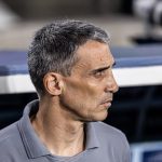 “nao-faltou-com-respeito”,-considerou-vojvoda-sobre-reacao-de-neymar-com-substituicao