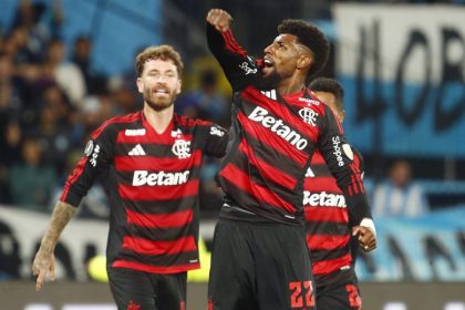 flamengo-comemora-vitoria-do-mirassol-sobre-o-palmeiras-pelo-titulo-brasileiro
