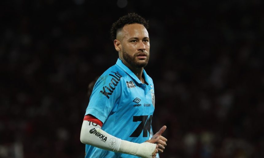 neymar-irrita-companheiros-e-diretoria-do-santos;-entenda