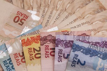 sem-dinheiro-no-final-do-mes-para-pagar-dividas?-estrategias-para-reorganizar-o-orcamento