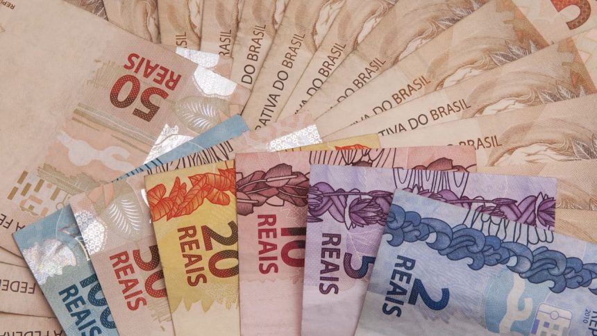 sem-dinheiro-no-final-do-mes-para-pagar-dividas?-estrategias-para-reorganizar-o-orcamento