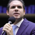 hugo-motta-adia-votacao-do-pl-antifaccao-apos-pressao-de-governadores