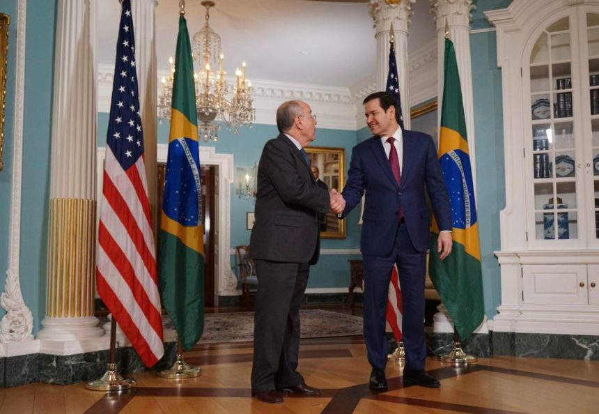 governo-lula-espera-avancar-com-tarifas,-mas-nao-cre-em-fim-de-sancoes-a-brasileiros