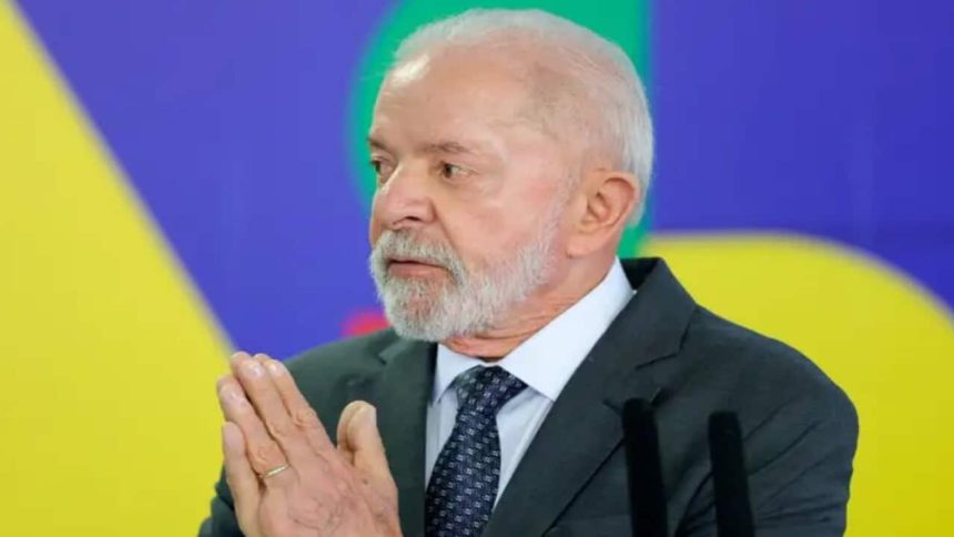 lula-entrega-medalhas-na-area-da-educacao-a-janja,-moraes,-motta-e-felipe-neto