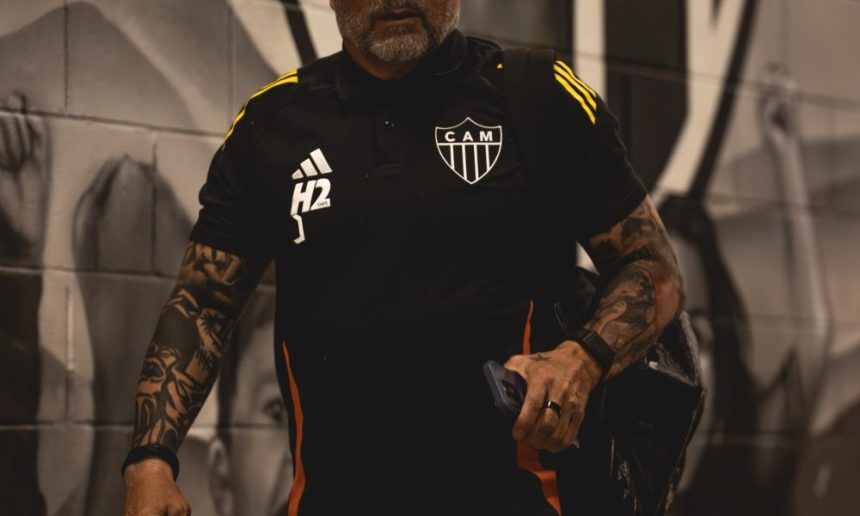 sampaoli-demonstra-preocupacao-com-defesa-do-atletico-antes-da-final