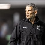 vojvoda-minimiza-penalti-de-neymar-e-cobra-controle-em-reta-final