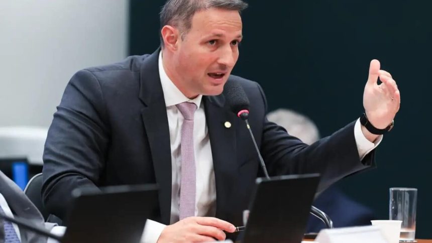 derrite-rebate-haddad-apos-critica-ao-pl-antifaccao:-“desce-do-palanque-e-vai-cuidar-da-economia”