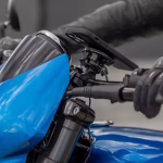 legislacao-de-transito:-suporte-de-celular-em-motocicletas-e-proibido?-entenda-a-resposta-da-prf