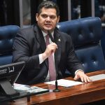 alcolumbre-sinaliza-que-vai-a-tribuna-para-discursar-contra-messias