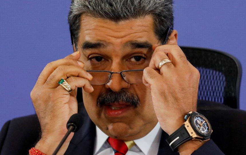 eua-classificam-cartel-venezuelano-como-terrorista,-apos-ligarem-grupo-a-maduro