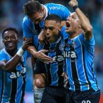 gremio-vira-sobre-o-palmeiras-em-porto-alegre-e-complica-o-alviverde-no-brasileirao