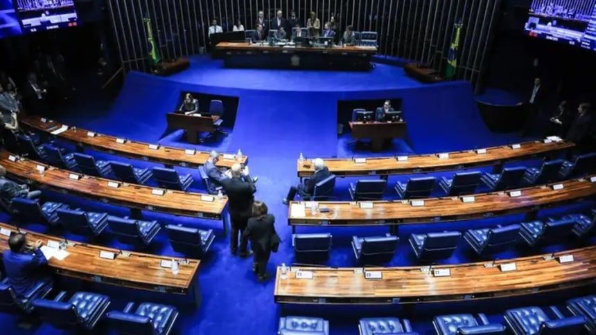 nova-articulacao-no-senado-volta-a-colocar-pec-do-fim-da-reeleicao-no-centro-do-debate