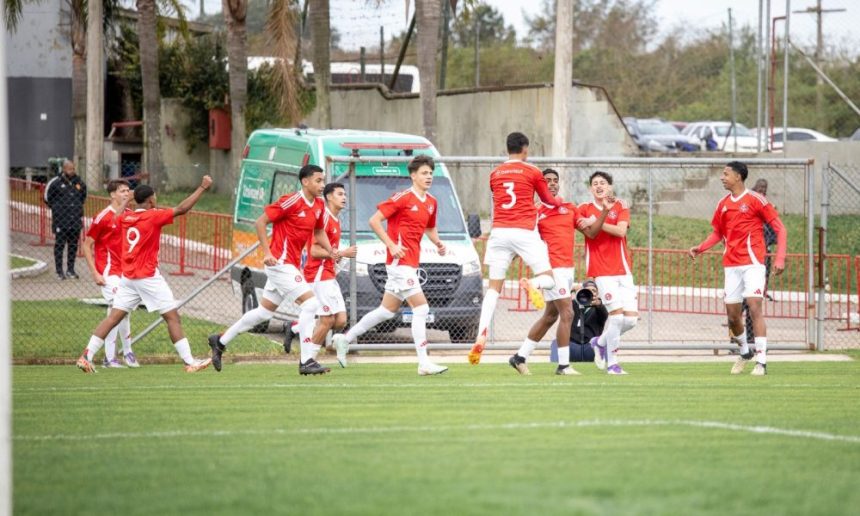 em-santa-catarina,-internacional-disputa-torneio-de-base-com-times-brasileiros-e-estrangeiros