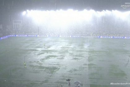 temporal-alaga-sao-januario-e-interrompe-vasco-x-internacional-na-estreia-do-novo-gramado