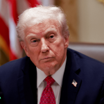 enquanto-pressiona-maduro,-trump-anuncia-perdao-a-condenado-por-trafico