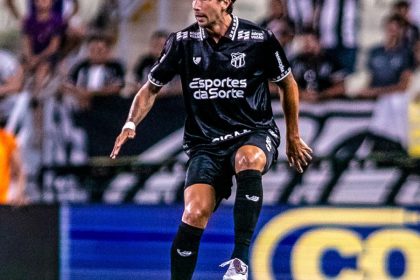 ceara-sai-na-frente,-mas-gol-contra-garante-empate-com-o-cruzeiro
