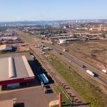 Vista da Prefeitura de Rondonópolis em dia útil, simbolizando o pagamento da folha de novembro e da segunda parcela do 13º salário aos servidores municipais