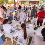 Saúde na Praça Rondonópolis oferece exames gratuitos de glicemia e pressão na Praça dos Carreiros pelo Cedero.
