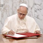 papa-leao-leva-mensagem-de-paz-ao-libano,-alvo-de-ataques-israelenses