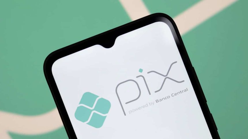 pix-atinge-novo-pico-historico-durante-black-friday-e-chegada-do-13o
