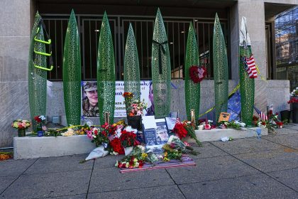 guarda-baleado-em-washington-faz-sinal-de-“joia”,-mas-continua-em-estado-grave