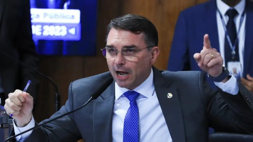 bolsonaro-aponta-flavio-como-seu-escolhido-para-disputar-a-presidencia
