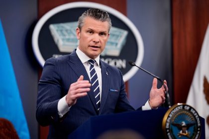 trump-tem-o-poder-de-realizar-acoes-militares-“como-achar-melhor”,-diz-secretario