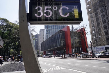2025-sera-segundo-ou-terceiro-ano-mais-quente-ja-registrado,-afirmam-cientistas