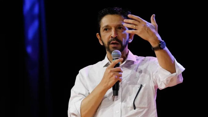 ricardo-nunes-anuncia-apoio-a-flavio-bolsonaro-para-disputa-eleitoral-de-2026