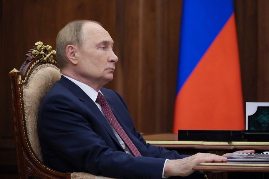 putin-diz-que-apelos-no-ocidente-sobre-preparacao-de-guerra-com-russia-sao-“mentira”